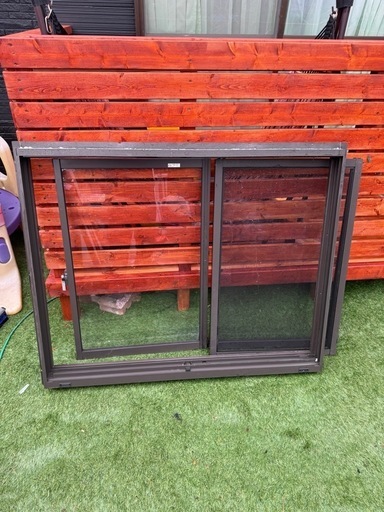 リクシル窓サッシ