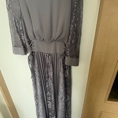 パーティードレス
の画像