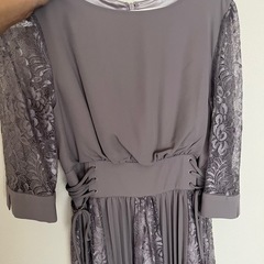 パーティードレス
の画像