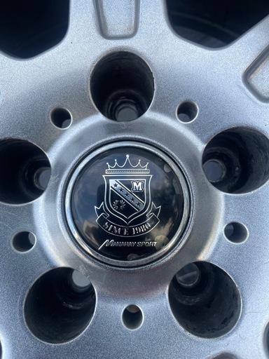 ブリヂストンスタッドレスタイヤ  4本セット　225/65R17 スタッドレスタイヤ ホイール  付き　ハリアーなど