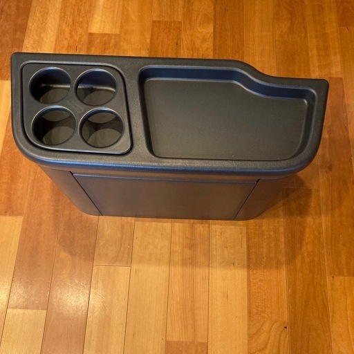 ハイエース　コンソールボックス カップホルダー付き　黒