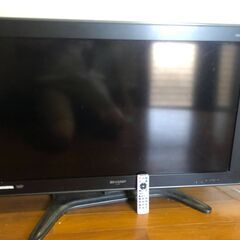 シャープ　アクオス　３７型液晶TV　２００７年