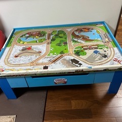 【お取引終了】きかんしゃトーマス木製 プレイテーブル