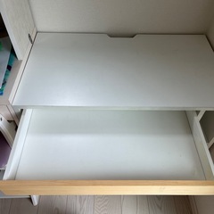 ニトリ　デスク　チェア　の画像