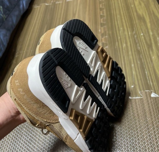 NIKEメンズ スニーカー AIR SHAX 26.5ＣＭ