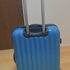 キャリーケース
