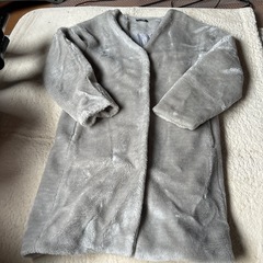 INGNIのファーコートの画像