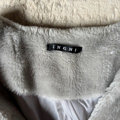 INGNIのファーコートの画像