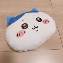 ちいかわ　ハチワレ　リバーシブルクッションの画像