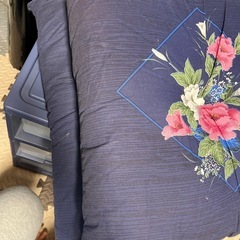 法事来客用、仏前などの座布団4つの画像