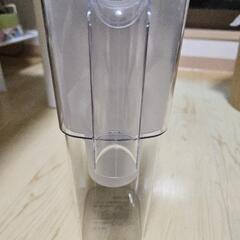 ブリタ　BRITA 浄水器 リクエリ 本体のみ
