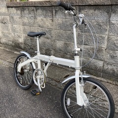 【20インチ折りたたみ】美品❗️超軽量❗️アルミフレーム　外装6段変速、泥除け付❗️リヤタイヤ新品❗️若林自転車　膳所店　SALE中❗️の画像