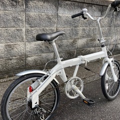 【20インチ折りたたみ】美品❗️超軽量❗️アルミフレーム　外装6段変速、泥除け付❗️リヤタイヤ新品❗️若林自転車　膳所店　SALE中❗️の画像
