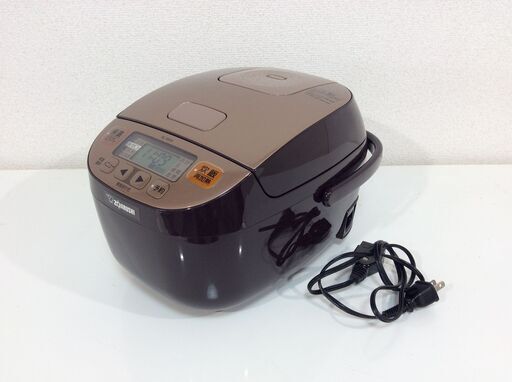 （11/2受渡済）JT9711【ZOJIRUSHI/象印 炊飯器】美品 2020年製 極め炊き NL-BB05AM 3合炊 マイコン炊飯器 内釜：黒厚釜