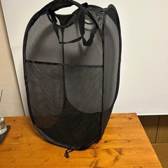 洗濯カゴ　2〜3度使用　ランドリーバスケット　折りたたみ　黒の画像