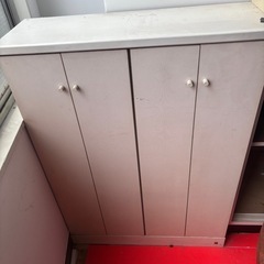 書類棚