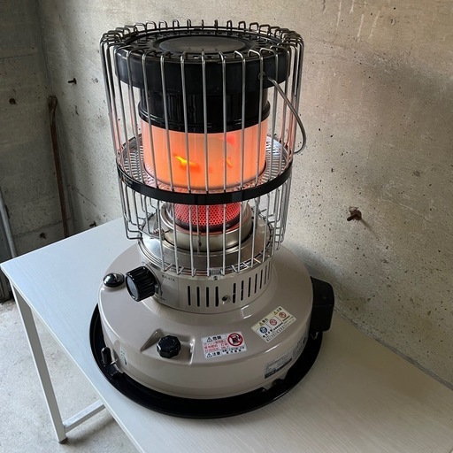 トヨトミ 自然通気型開放式石油ストーブ KR-47A 2018年製 タンク7L 電池式 TOYOTOMI キャンプ アウトドア