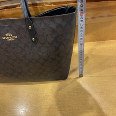 取引き中
coachのトートバッグ の画像