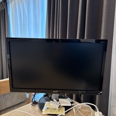 除湿器&ヒーター&スタンド照明ライト&モニター
の画像