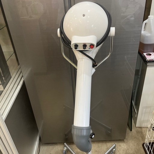 ペットバス&ハチコウ　スタンド型　ドライヤーHQターボ1800 ホワイト　ペットドライヤー 136,500円