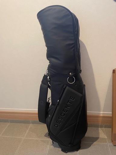 取引中　デサントゴルフバックとPARISゴルフクラブ