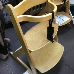 カトージ  トライアングルチェア   ハイチェア