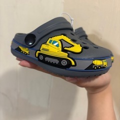 子供　サンダル　未使用