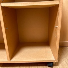 キャスター付き　収納棚の画像