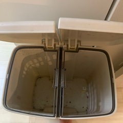 分別ゴミ　ダストボックスの画像