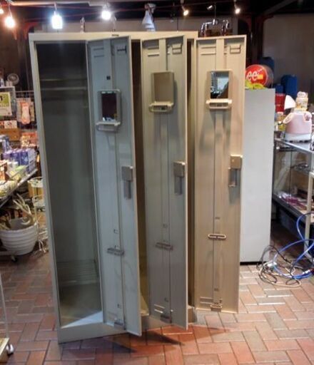 KOKUYO 3人用ロッカー 幅90cm  鍵各2個付き 更衣室 3連 スチールロッカー コクヨ オフィス家具 札幌市東区 新道東店