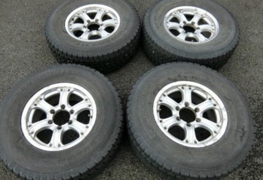 ランクル   ランドクルーザー　スタッドレス　引き取り限定