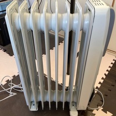 【超美品】デロンギ De'Longhi オイルヒーターの画像