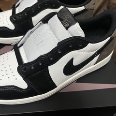 Nike air jordan low og moch