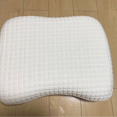 IKEA 枕　クルッブスポッレの画像