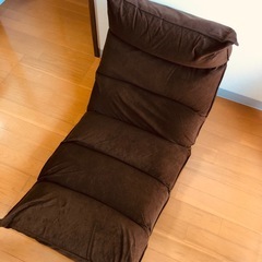 大きい座椅子の画像
