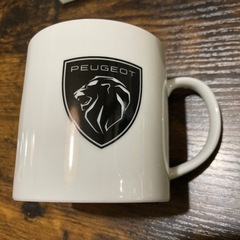 ２個セット新品プジョー新ロゴマグカップの画像