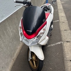 1800台超希少車限定車 PCX125 スペシャルエディションパールヒマラヤズホワイトの画像
