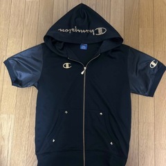 チャンピオン　半袖ジャージ