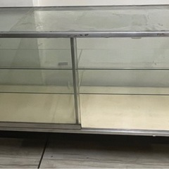 メッシュラック、ガラスショーケース譲りますの画像