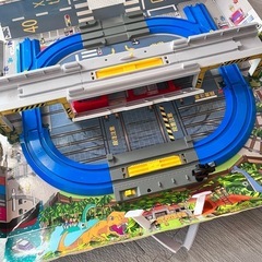 広げて立体！トミカとプラレールの街マップの画像