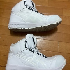 ASICS(アシックス) ウィンジョブ CP304 Boa ホワイト×ホワイト 限定色 1271A030.103 安全靴 作業靴 ハイカットの画像
