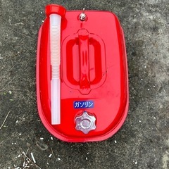 10リットルガソリン携行缶の画像