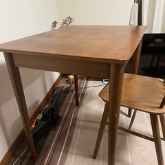 商談中【北欧家具】木製机&椅子セットの画像