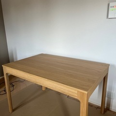 IKEA エーケダーレン　ダイニングテーブル