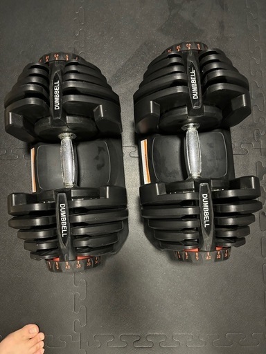 ダンベル　5kg〜40kg ×2可変式　アジャスタブル　ダイヤル