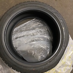 215／45r17YOKOHAMA 2022タイヤの画像