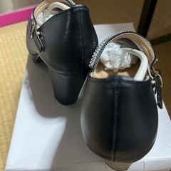 ★パンプス　Lサイズ　右足かかとに小さいスリ傷あり　他とてもキレイです　長期保管の為インソールに劣化アリ★の画像