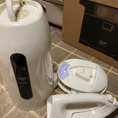 日立コードレスアイロンの画像