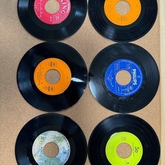 シングルレコード　EP盤　盤のみまとめ100枚セット　ノンジャンル開けてみてのお楽しみ　残り2セットです！の画像