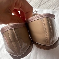 Repetto レペット/エナメル/ベージュの画像